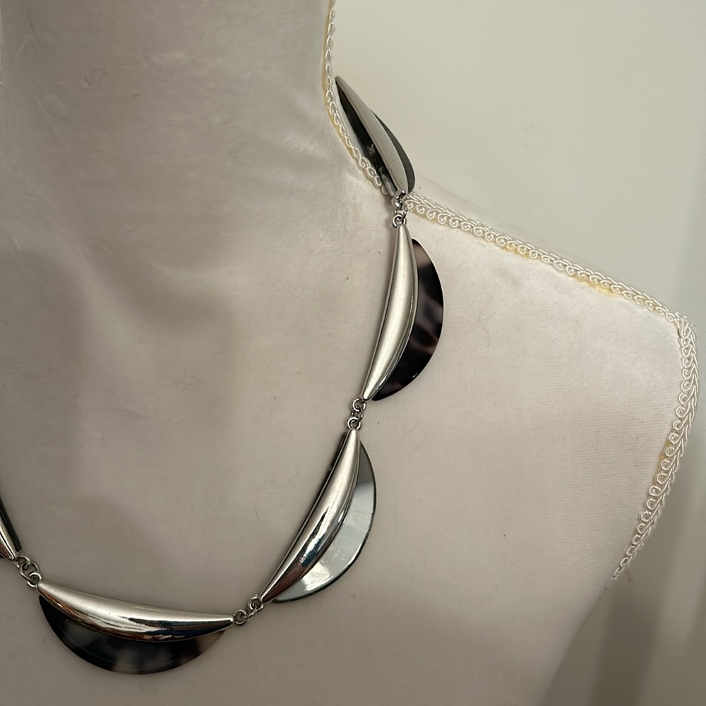 Silver Tone Statement Link Necklace - image 3